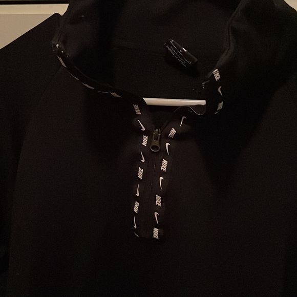 Nike 3/4’s Zip Up Sweater - Picture 2 of 2